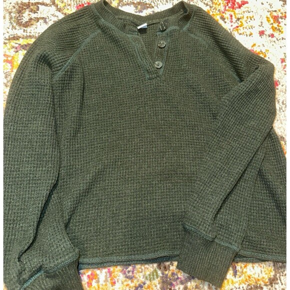 Old navy green top - Picture 1 of 3